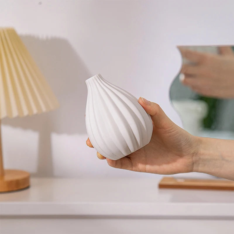 White Nordic Flower Vase Ceramic Vases Room Decor Modern Ceramic Flowers Bottle Plants Flower Pot Home Living Room Decoration